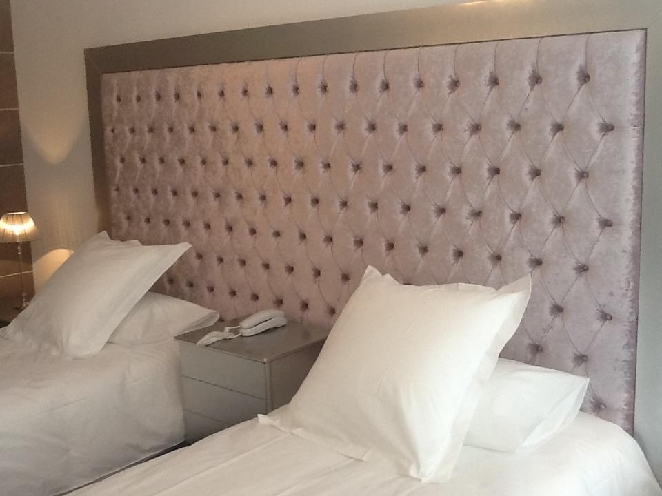 Hotel Les Deux Lions Riez Eksteriør bilde
